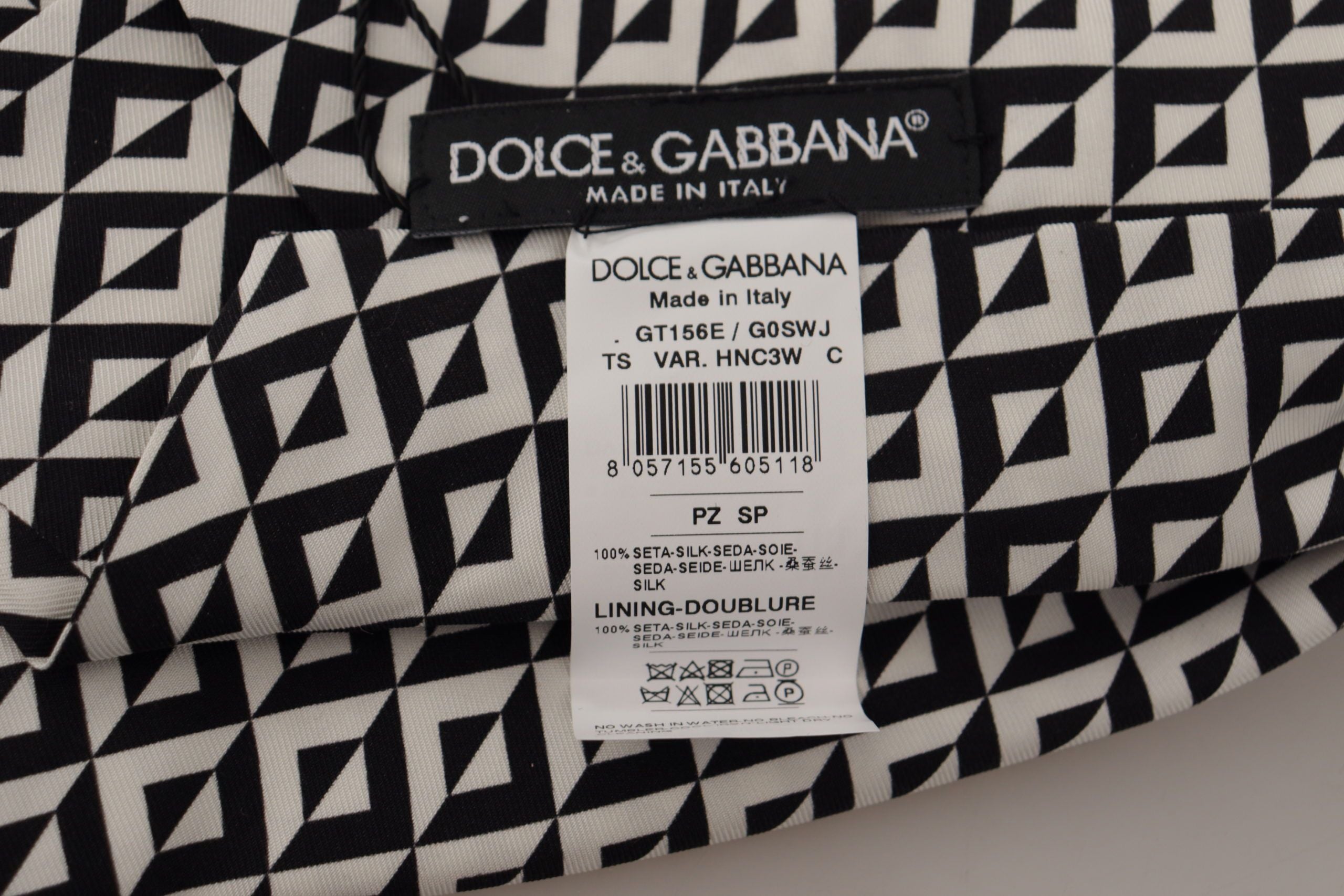 Κομψή μεταξωτή μαύρη γραβάτα Dolce & Gabbana για τον τζέντλεμαν Dapper