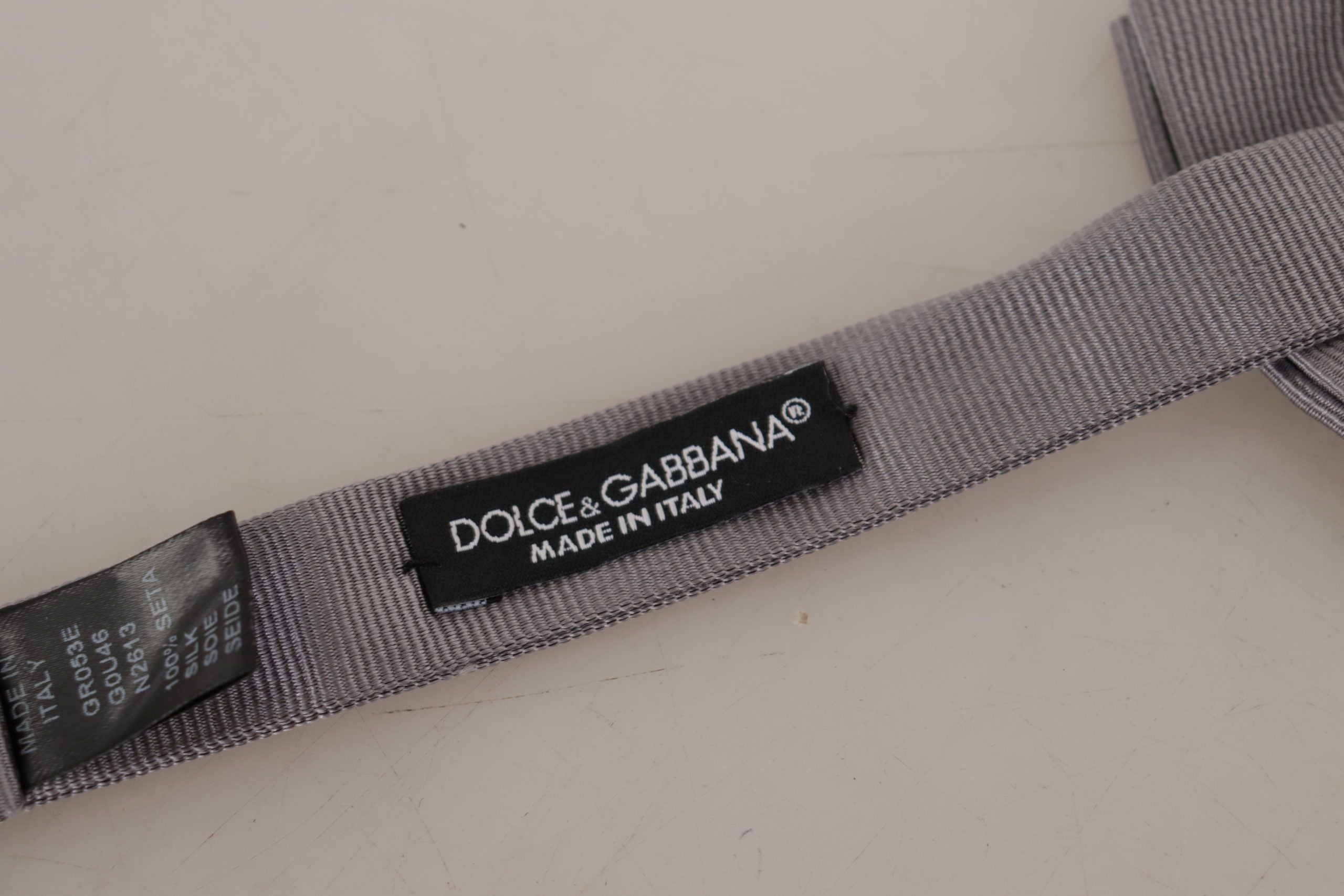 Κομψό γκρι μεταξωτό παπιγιόν Dolce & Gabbana
