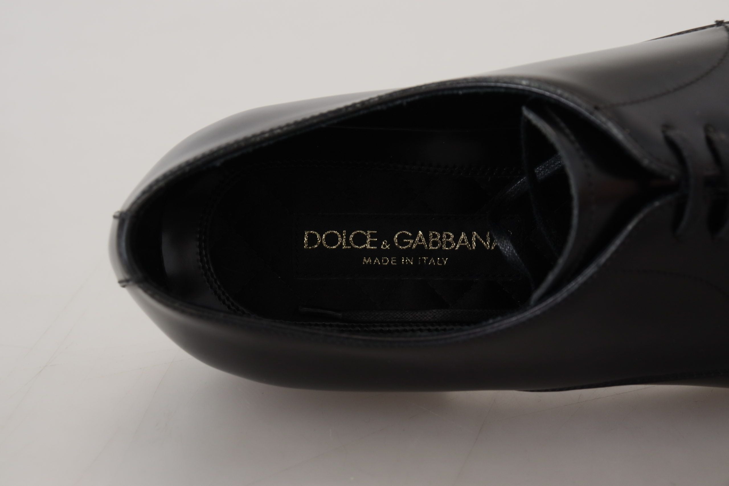 Κομψά μαύρα δερμάτινα παπούτσια Derby Dolce & Gabbana