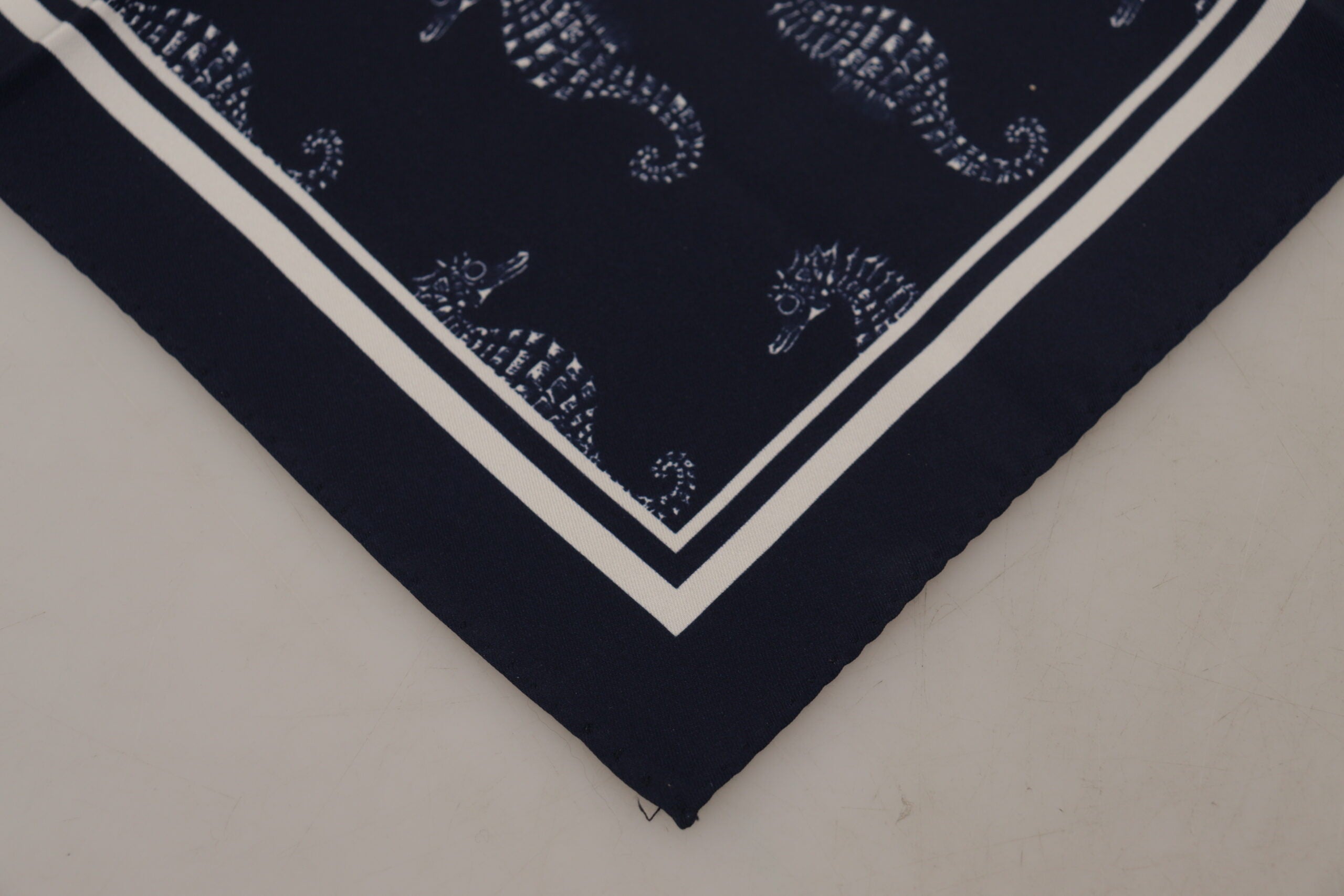 Κομψό ανδρικό κασκόλ Dolce & Gabbana Silk Blue Seahorse