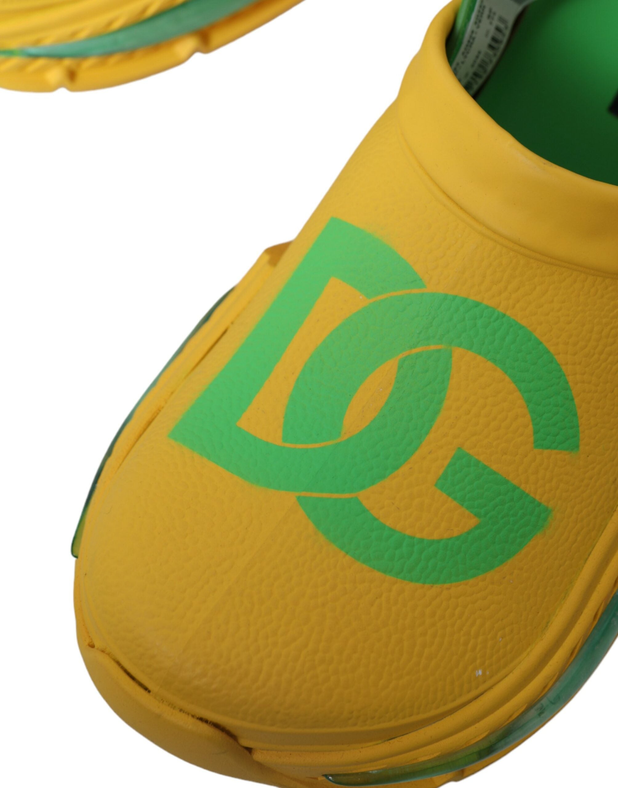 Παντόφλες Dolce & Gabbana Chic Rubber Clogs σε πλούσια χρώματα