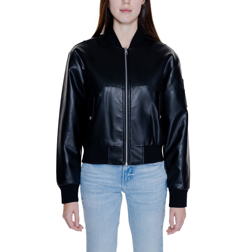 Calvin Klein Jeans Μαύρα Μπουφάν & Παλτό από Πολυαιθυλένιο