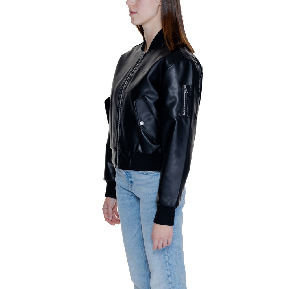Calvin Klein Jeans Μαύρα Μπουφάν & Παλτό από Πολυαιθυλένιο