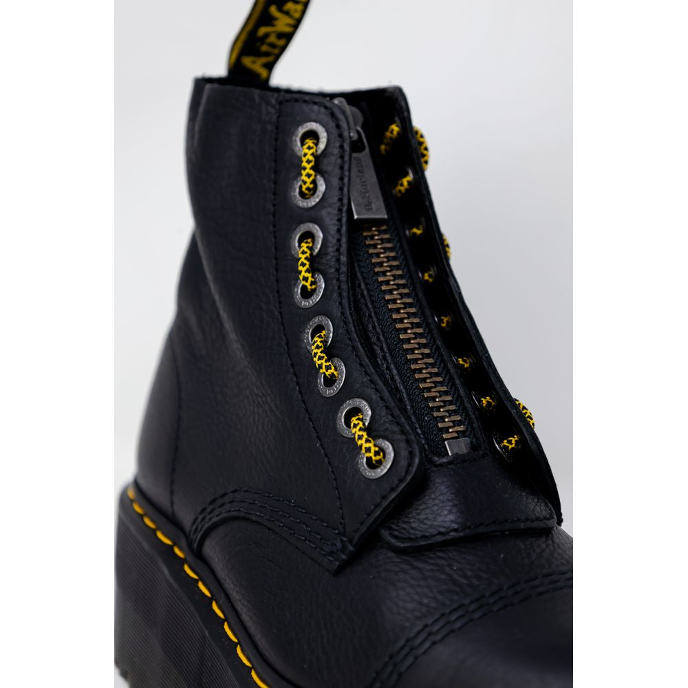 Μαύρη δερμάτινη μπότα Dr. Martens