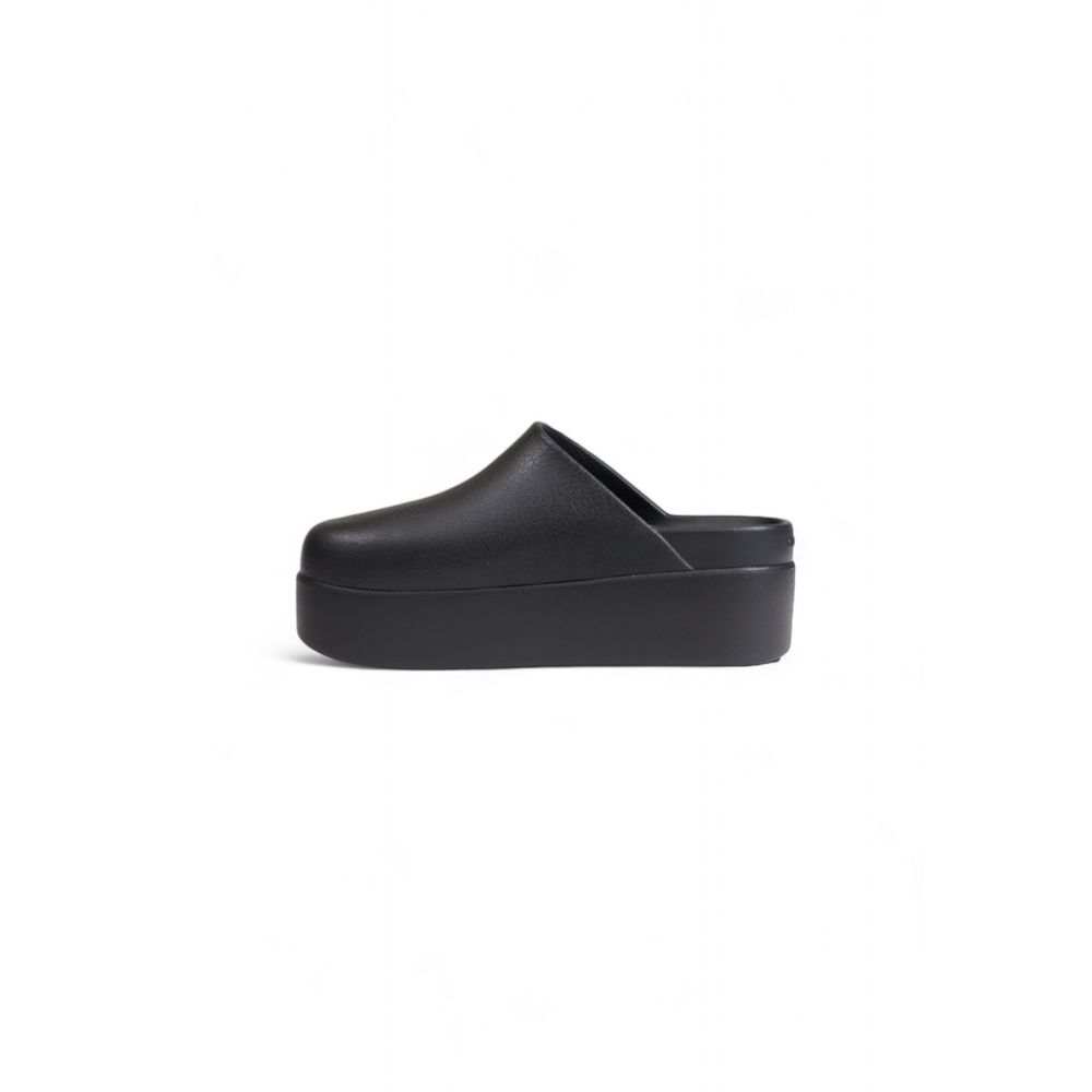 Μαύρο συνθετικό πέδιλο Crocs