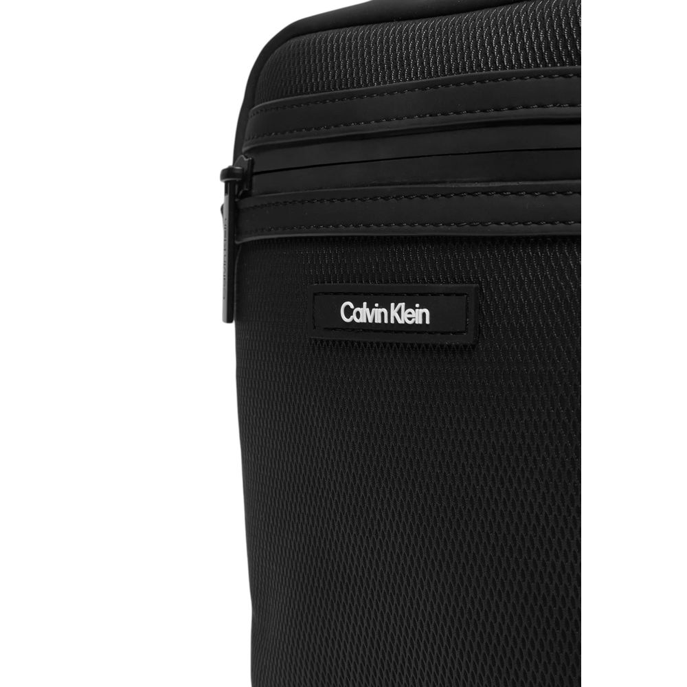 Calvin Klein Μαύρη τσάντα αγγελιαφόρου πολυαιθυλενίου