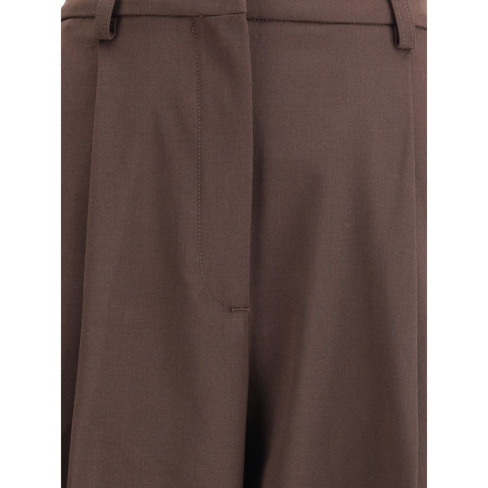 The Latest Pleated Pants