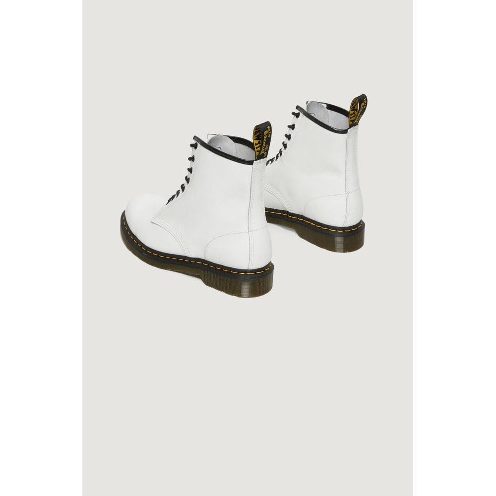 Λευκή δερμάτινη μπότα Dr. Martens