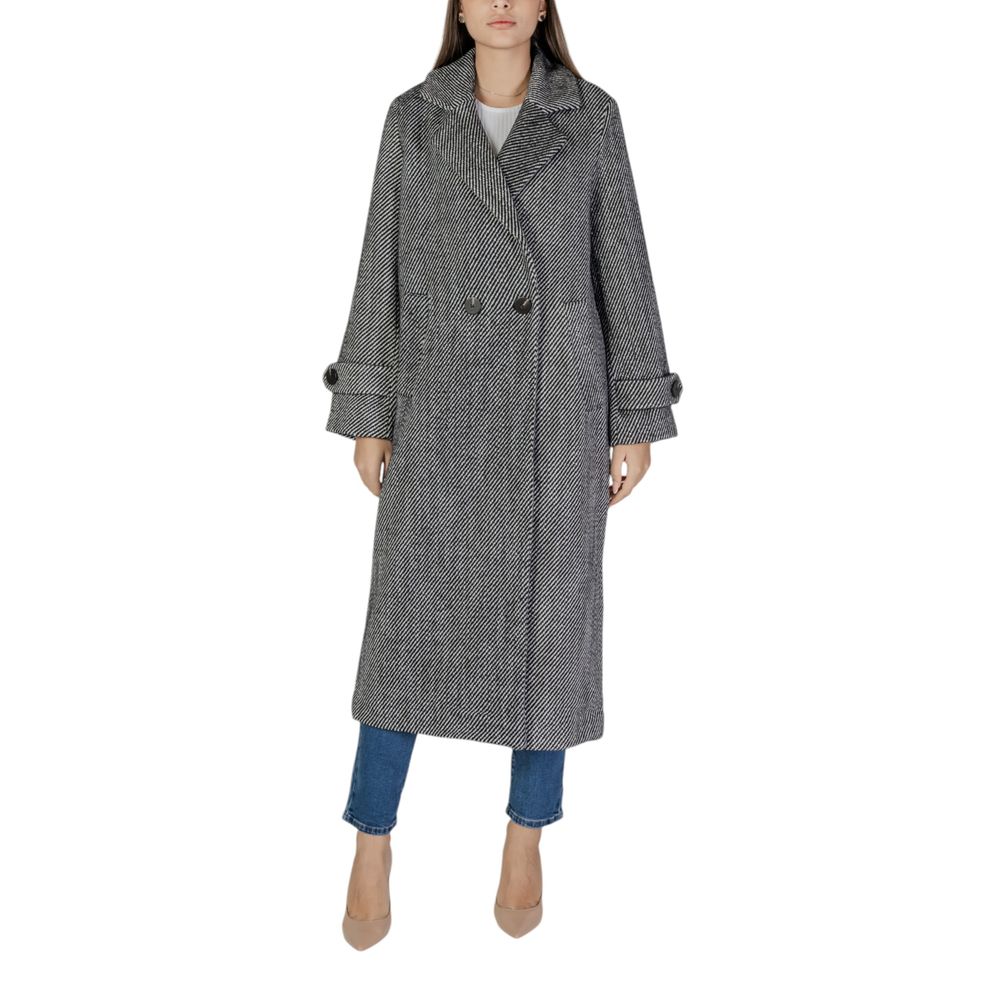Vila Clothes Μαύρα Μπουφάν &amp; Παλτό από Πολυεστέρα