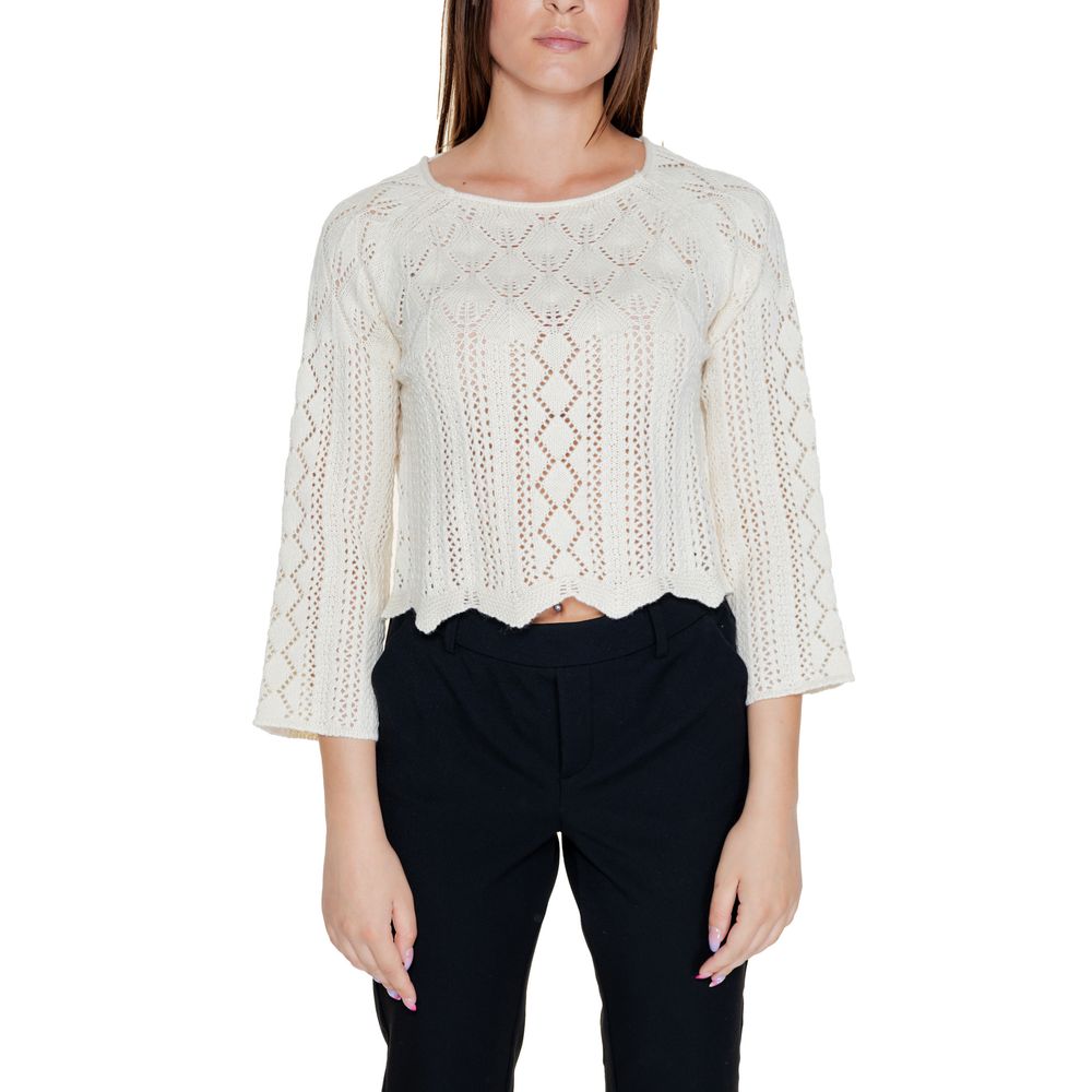 Μπεζ βαμβακερά μπλουζάκια και μπλουζάκια Vero Moda