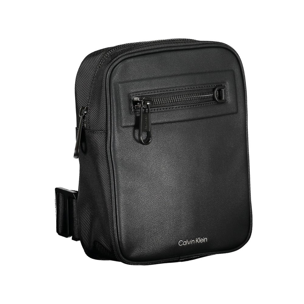 Calvin Klein Sleek μαύρη τσάντα ώμου με λεπτομέρειες σε αντίθεση