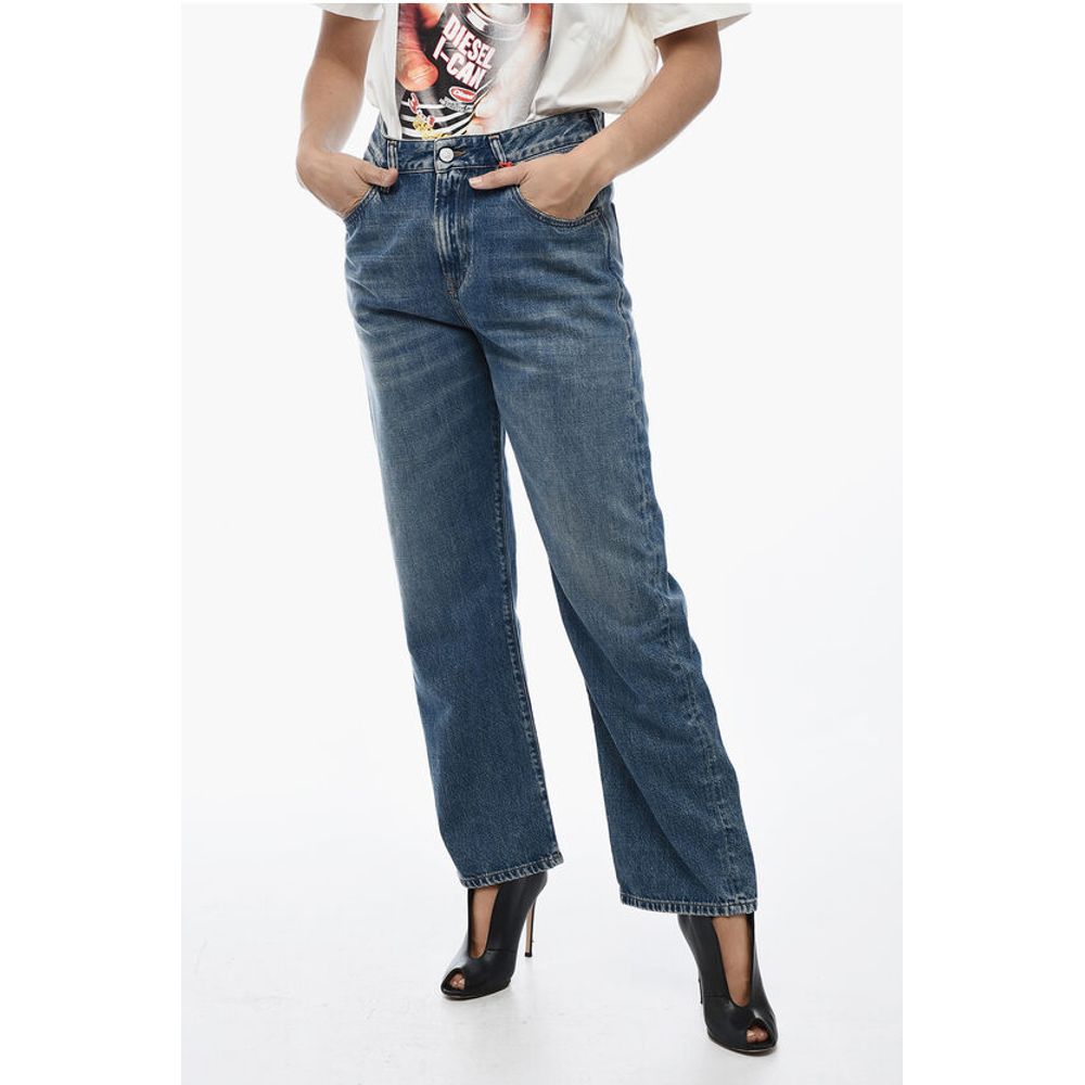 Diesel Loose-fit D-REGGY Denims with Straight Leg L.32