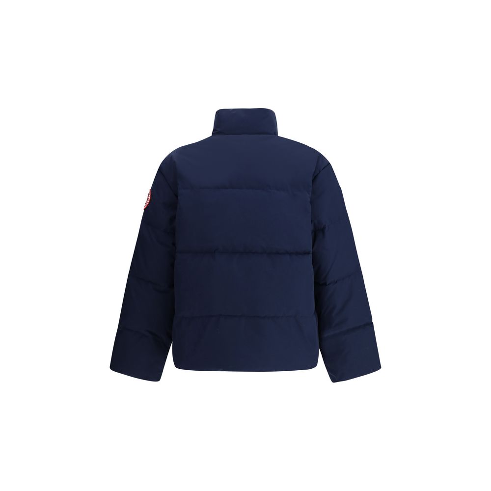 Canada Goose Bayview's Parka with zipper and button closure